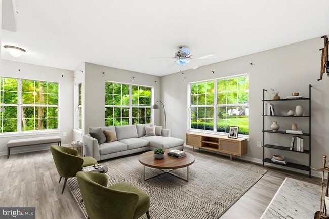 Building Photo - 10531 Beacon Ridge Dr