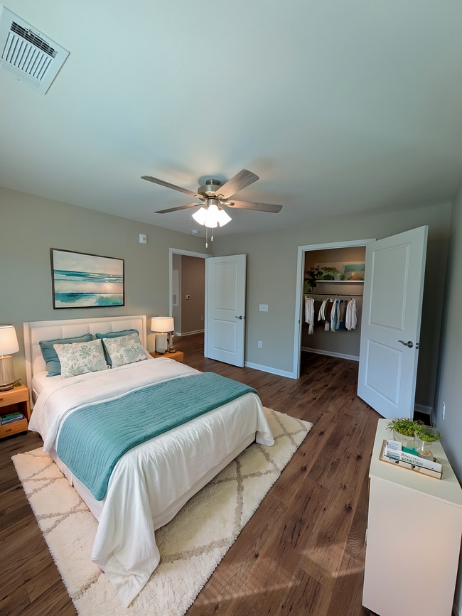 Building Photo - Hazel Park Adult 55+