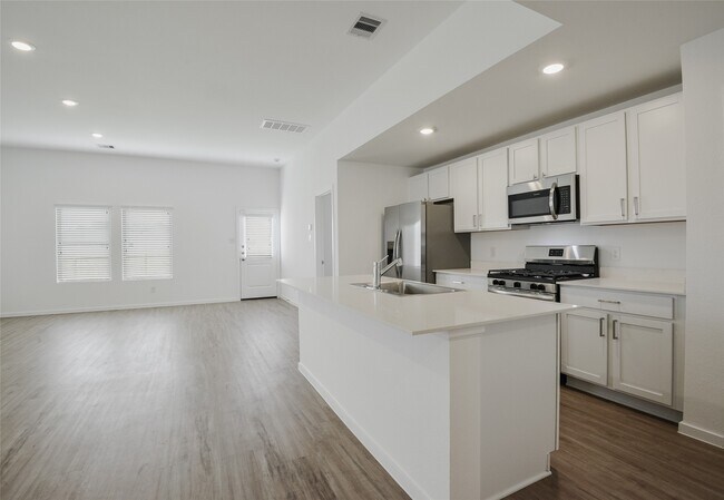 Building Photo - 21811 Carpineti Ln