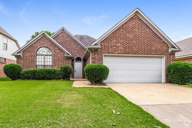 Building Photo - 7973 Jills Creek Dr
