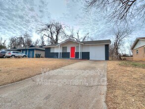 Building Photo - 1605 Cynthia Dr