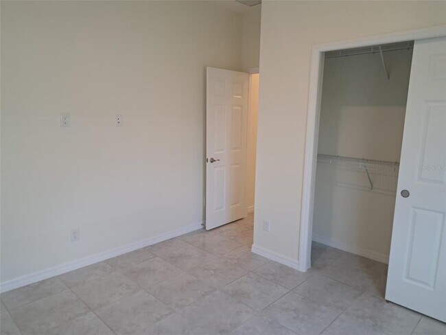 Building Photo - 138 Jade St