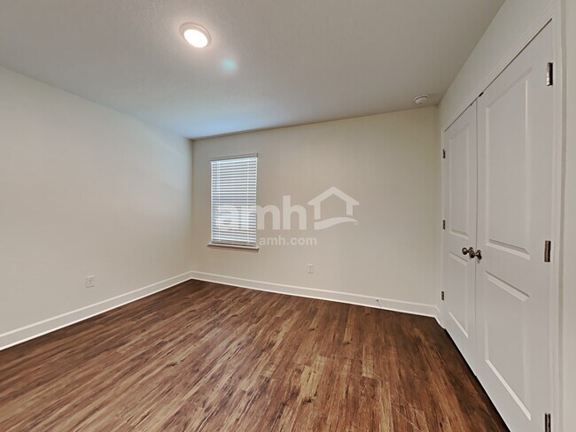 Building Photo - 12337 Paperbark Pl