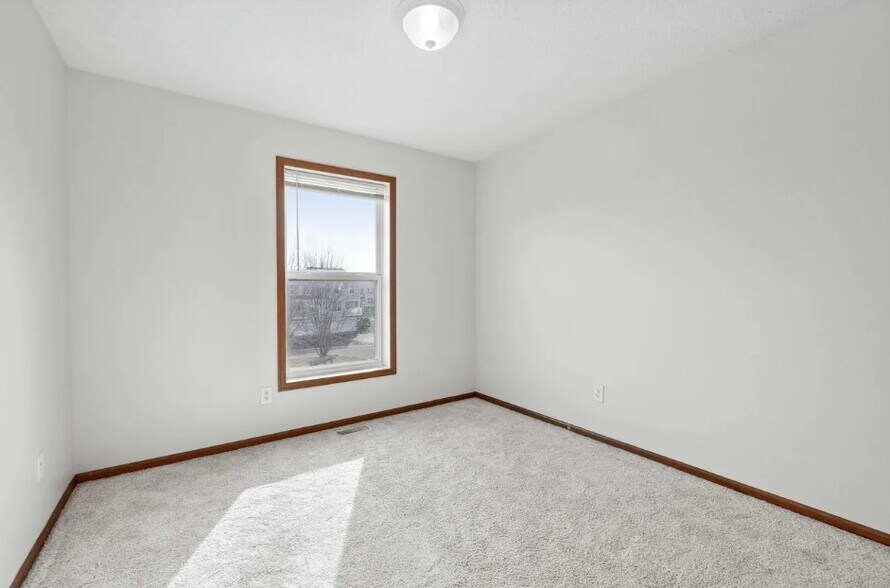 Building Photo - 15134 Fanning Dr N