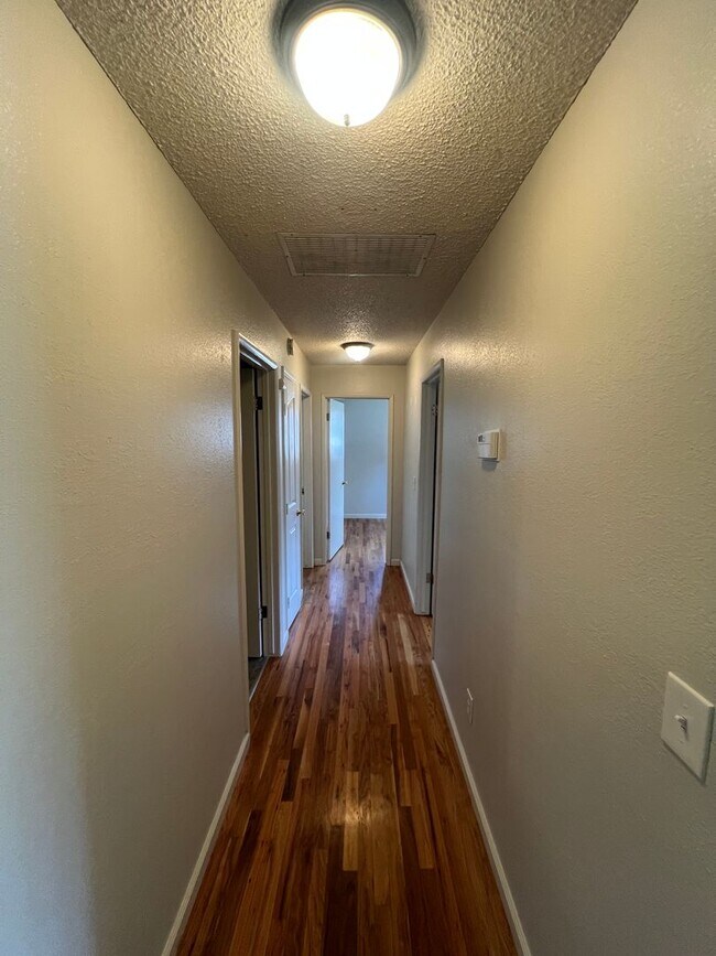 Building Photo - Durham 3 bedroom 2 bath Home, MOVE IN SPEC...