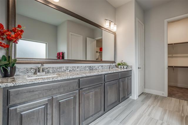 Building Photo - 332 Cowling Dr