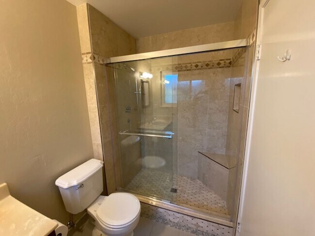 Building Photo - Beautiful Single Level Home in Ponderosa P...