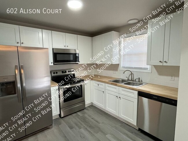 Building Photo - 602 Alison Ct