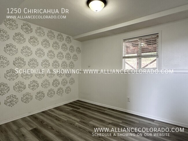Building Photo - 1250 Chiricahua Dr