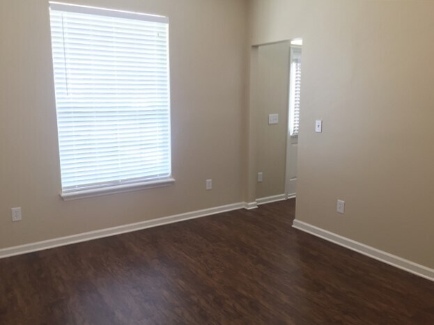 Building Photo - 1613 Mapmakers Way