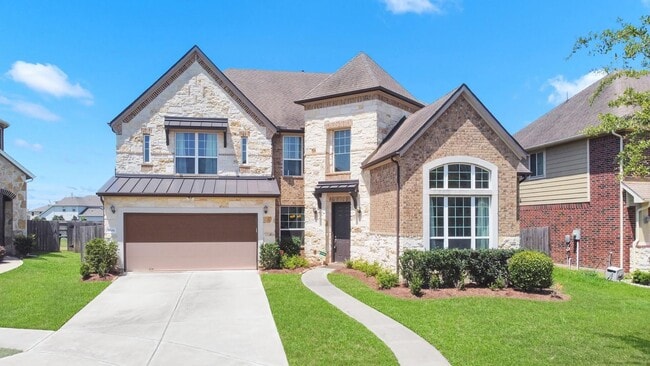 Building Photo - Luxurious House in Sugar Land