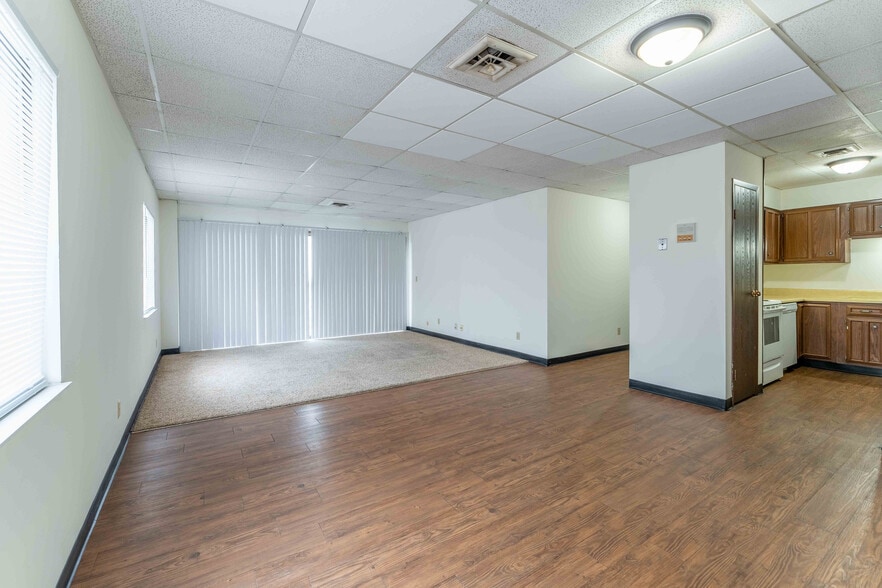 Building Photo - Regency Tower