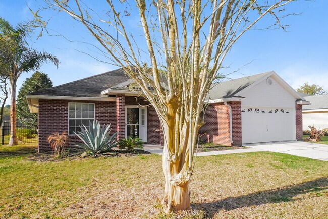 Building Photo - 788 MacKenzie Cir