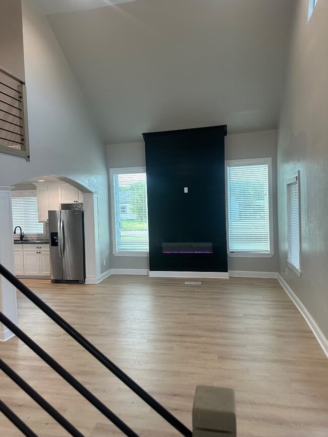 Building Photo - 1605 2nd St