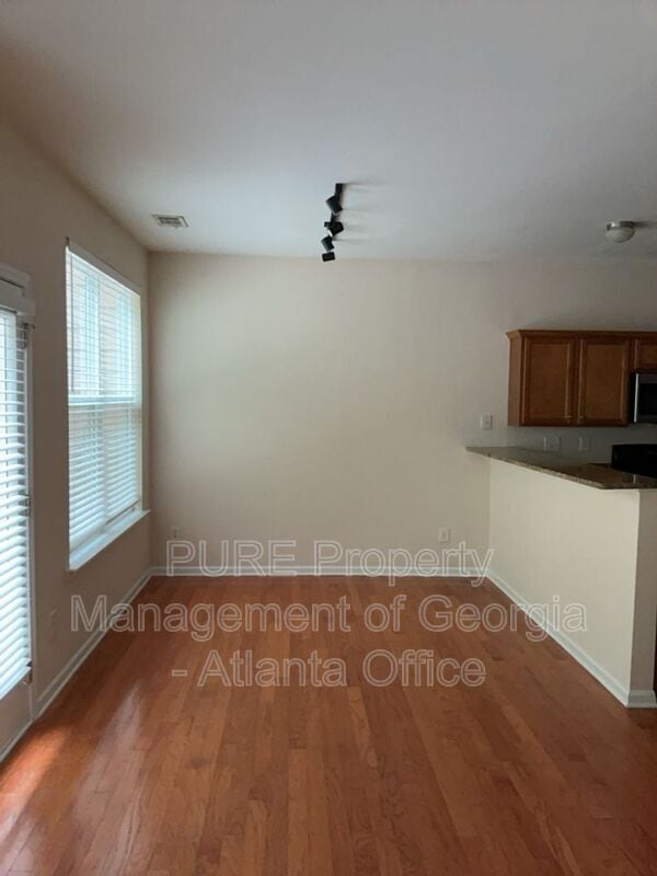 Building Photo - 278 Parc View Ln