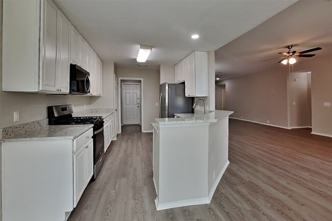 Building Photo - 6715 Atasca S Ct