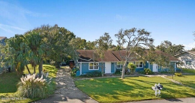 Building Photo - 125 Rio Del Mar St