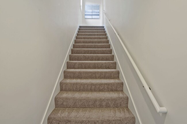 Building Photo - 1 Bed, 1 Bath Garage Apartment in Westhaven