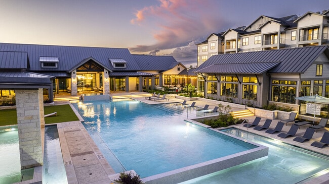 Asher Towne Lake apartments — community photo - Asher Towne Lake