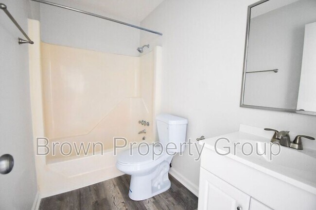 Building Photo - 2113 Grand Prix Dr