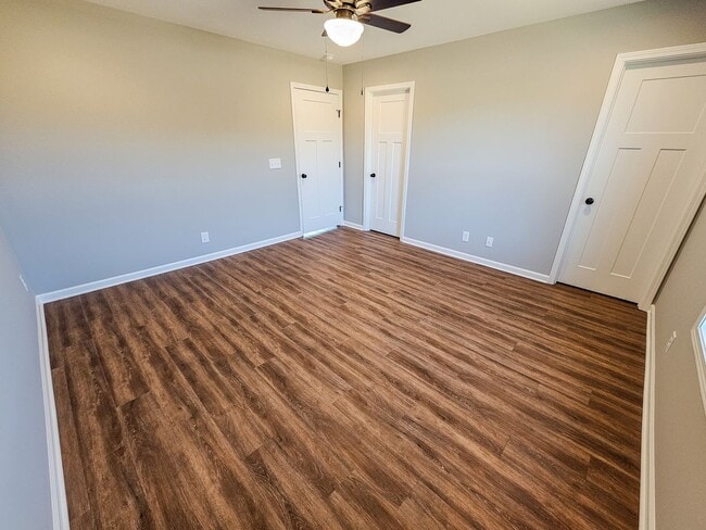 Building Photo - 1525 Green Ln