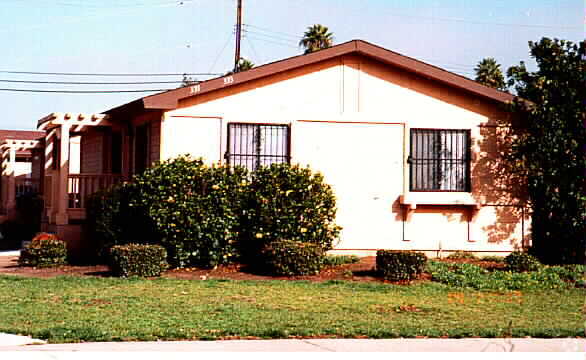 Building Photo - 331-333 Pleasant Valley Rd