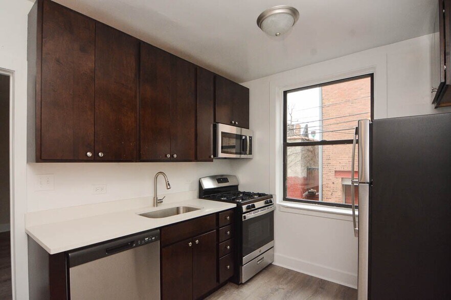 Building Photo - 2334.5 N Spaulding Ave