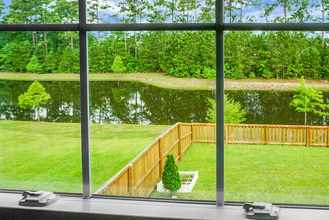 Building Photo - 210 Daniels Creek Cir