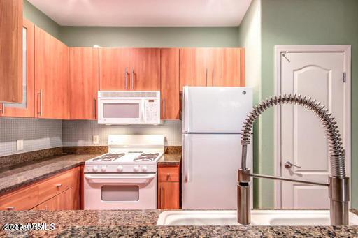 Building Photo - 6900 E Princess Dr