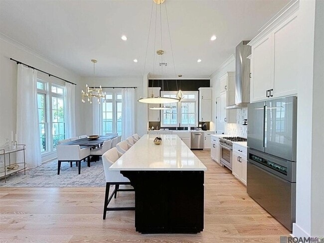 Building Photo - 3118 Pointe-Marie Dr