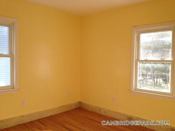 Building Photo - 40 Plymouth St