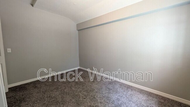 Building Photo - 202 Cheyenne Blvd
