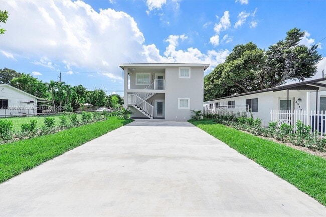 Primary Photo - 2926 NW 58th St