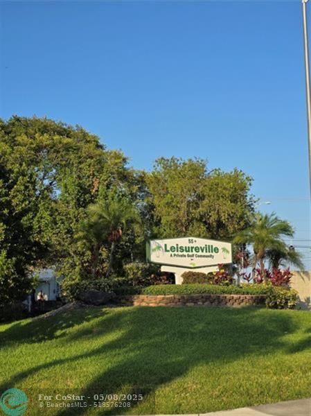 Building Photo - 251 S Golf Blvd