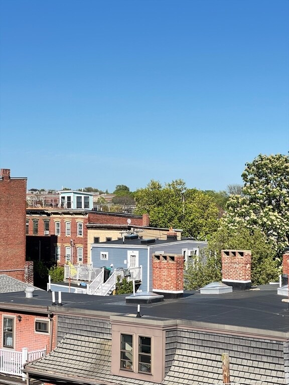 Building Photo - 26 Beacon St