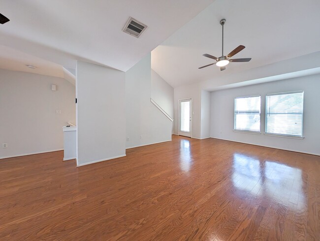 Building Photo - 1131 W 24th St