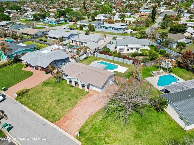 Building Photo - 2076 Abalone Ave