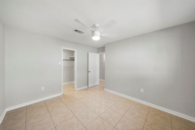 Building Photo - 2526 Appian Wy