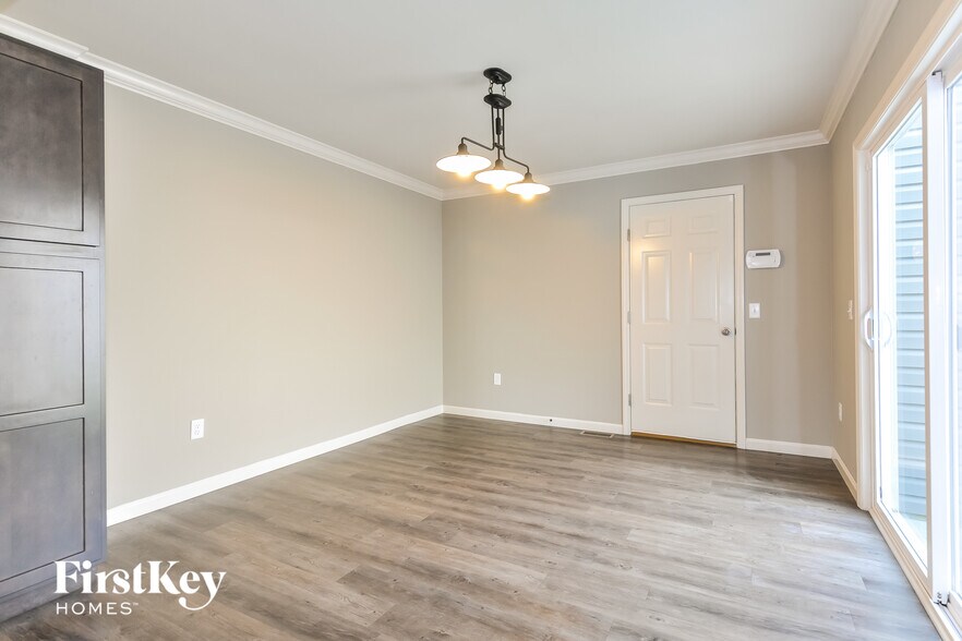 Building Photo - 1007 Carpathian Dr