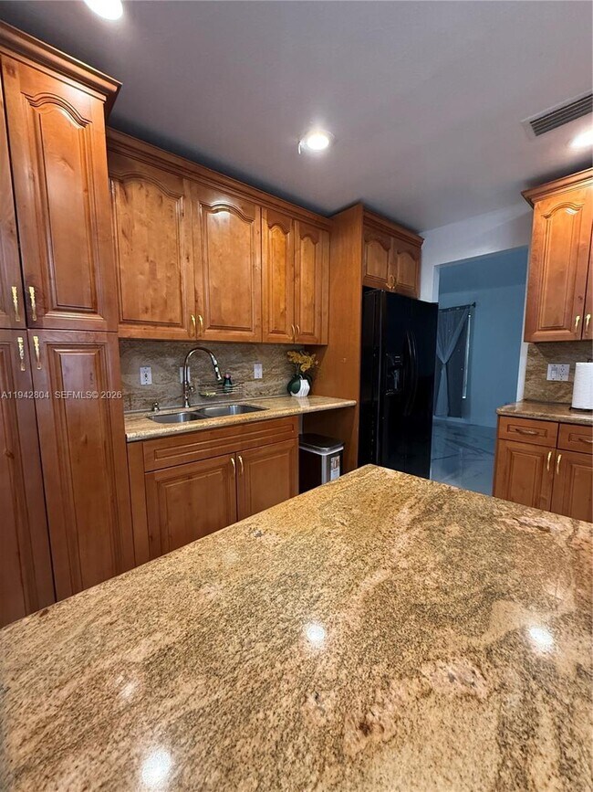 Building Photo - 1450 NW 129th Ave