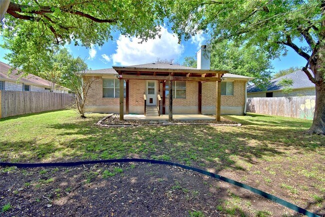 Building Photo - 807 Wild Petunia Way