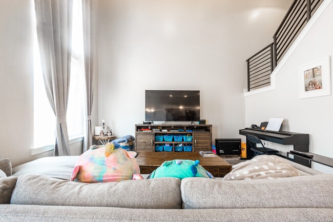 Building Photo - 16104 S Bodmin Way