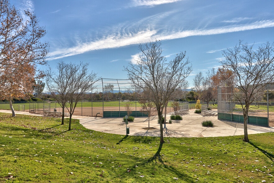 Building Photo - 36329 Capri Dr