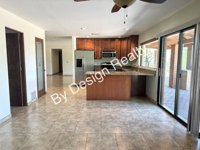 Building Photo - Remodeled Foothills Clusters 3 Bed 2 Bath