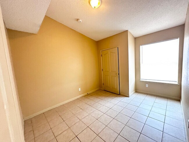 Building Photo - 3683 Prairie Rose St
