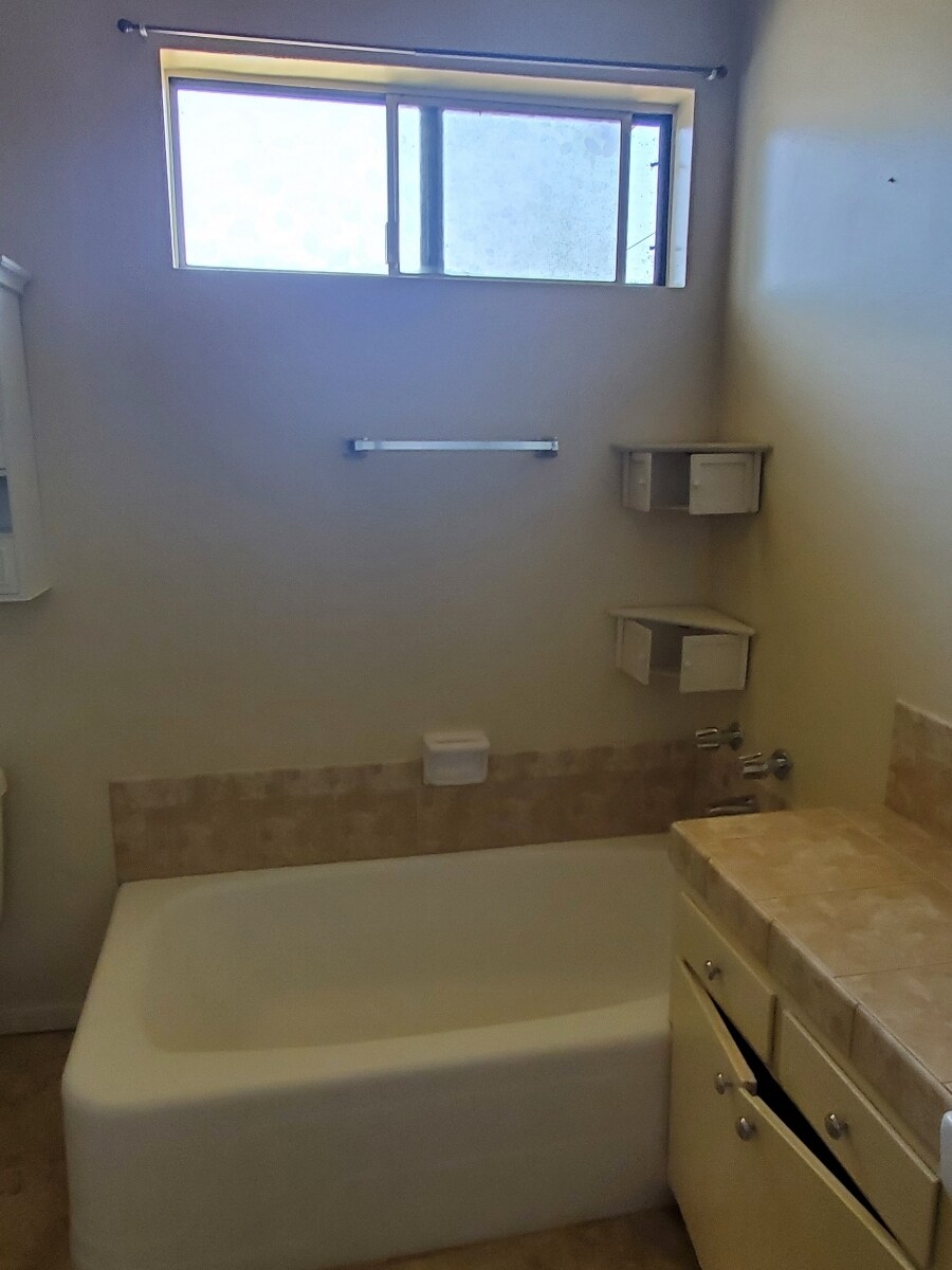 Upstairs bathroom separate tub - 7000 S La Cienega Blvd