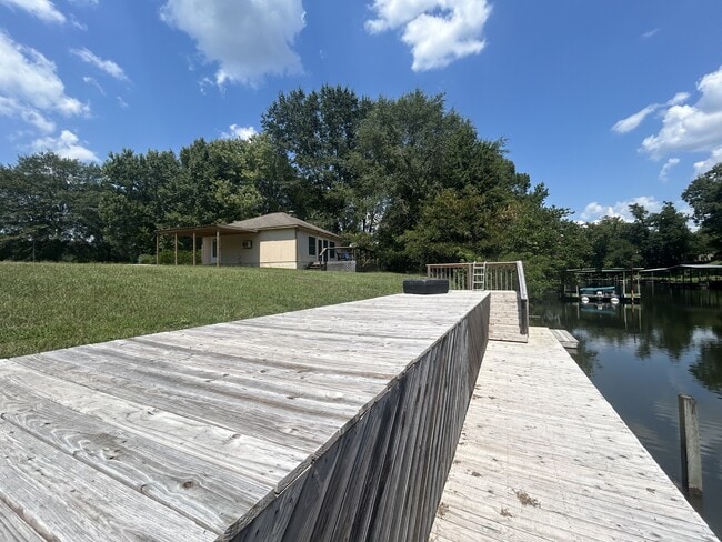 Building Photo - 1663 Treasure Isle Rd