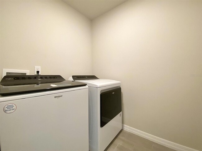 Building Photo - 755 Legacy Dr