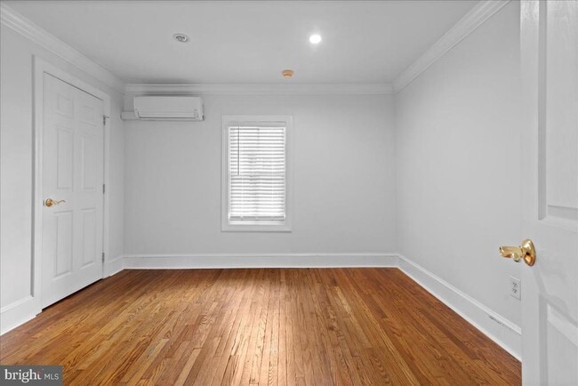 Building Photo - 182 W Court St