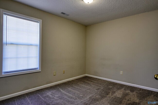 Building Photo - 110 Wildweed Ct